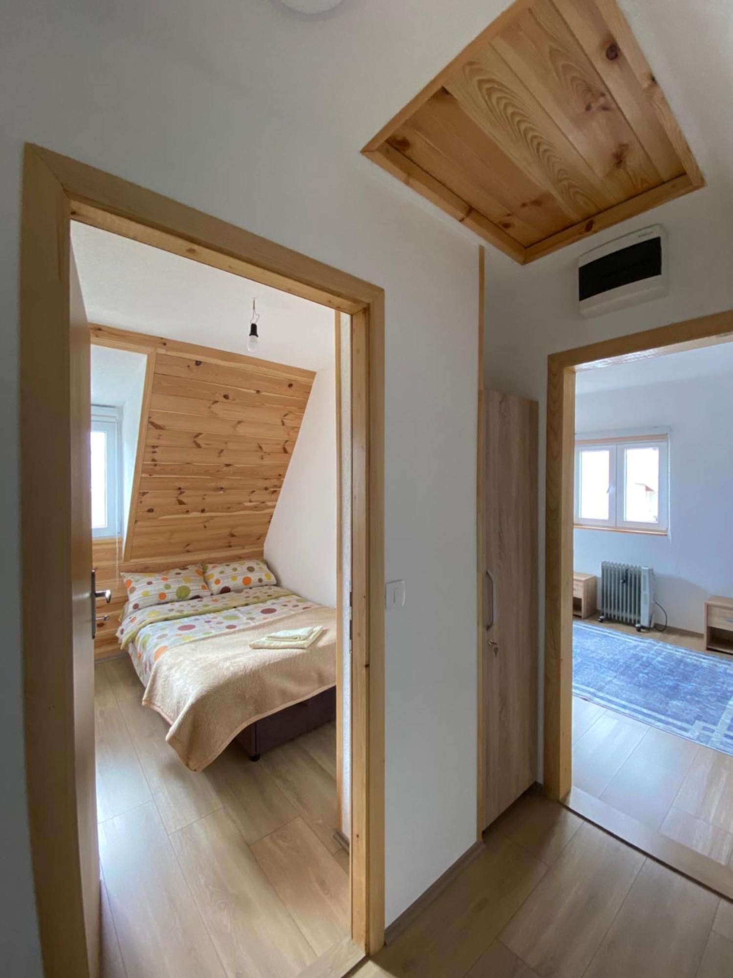 Holiday Home Apartman Aco Жабляк Экстерьер фото